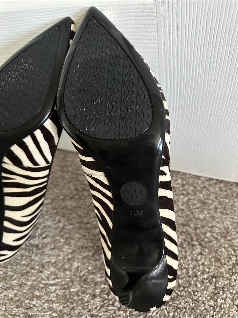 Michael Kors Zebra-Print Pointed Flats - Black & White Flex calf hair shoes - Picture 9 of 13